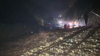 Trabzon'da sağanak hayatı olumsuz etkiledi