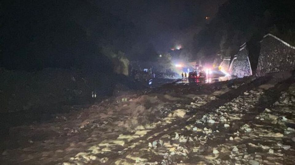 Trabzon'da sağanak hayatı olumsuz etkiledi