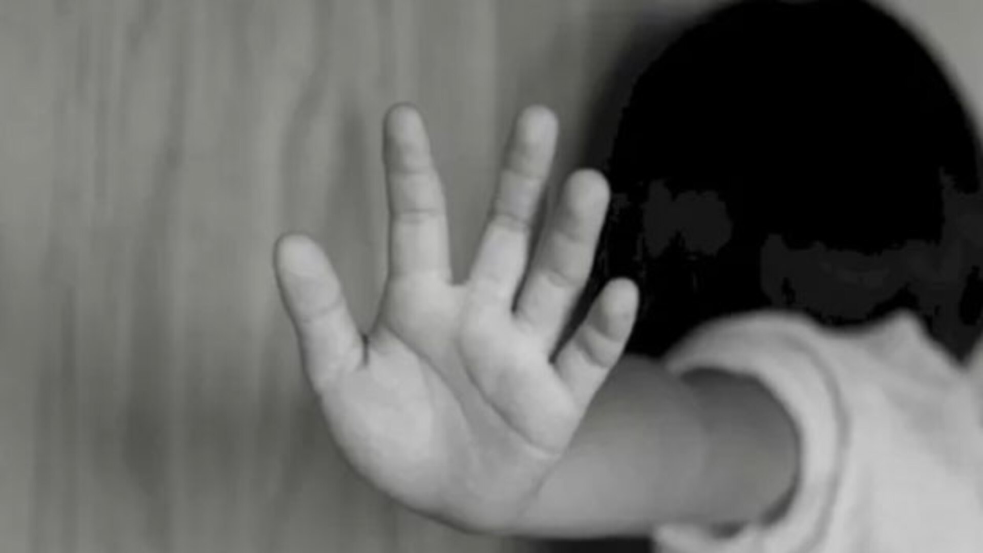 Beylikdüzü'nde Skandal! Özel Bakım Merkezinde Şiddet Görüntüleri Yürek Burktu