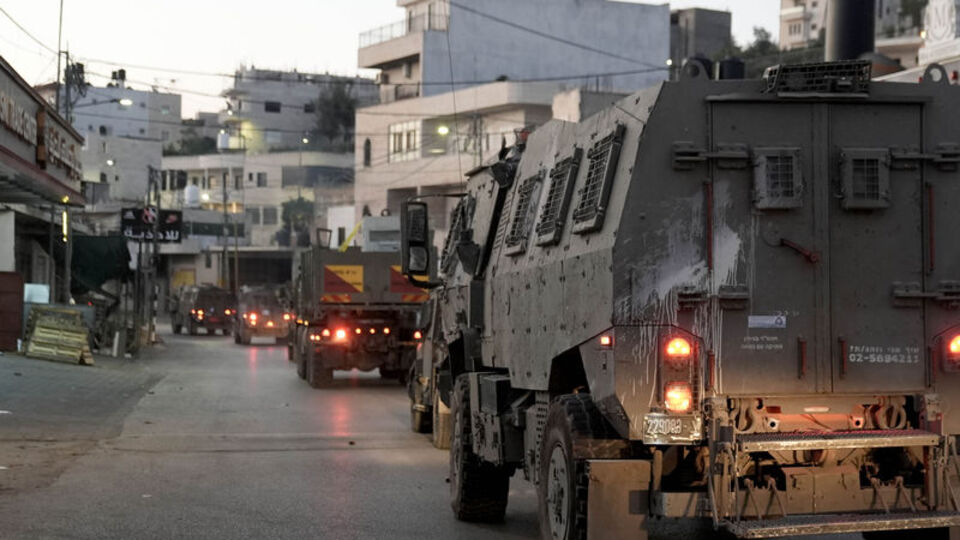 İsrail ordusu, Kudüs'te Filistinlilere ait bir evi yıktı