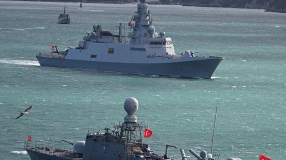 Preveze Deniz Zaferi'nin 487. yıl dönümünde donanmadan gövde gösterisi