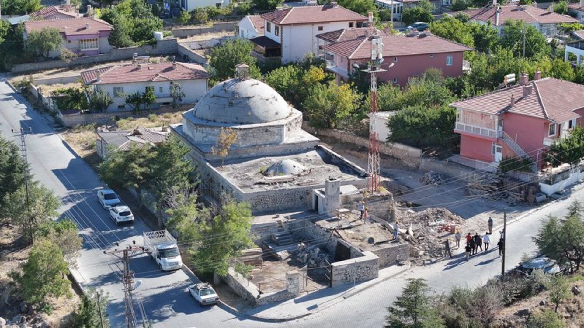 Niğde'deki tarihi hamamda restorasyon başlatıldı | Son dakika haberleri