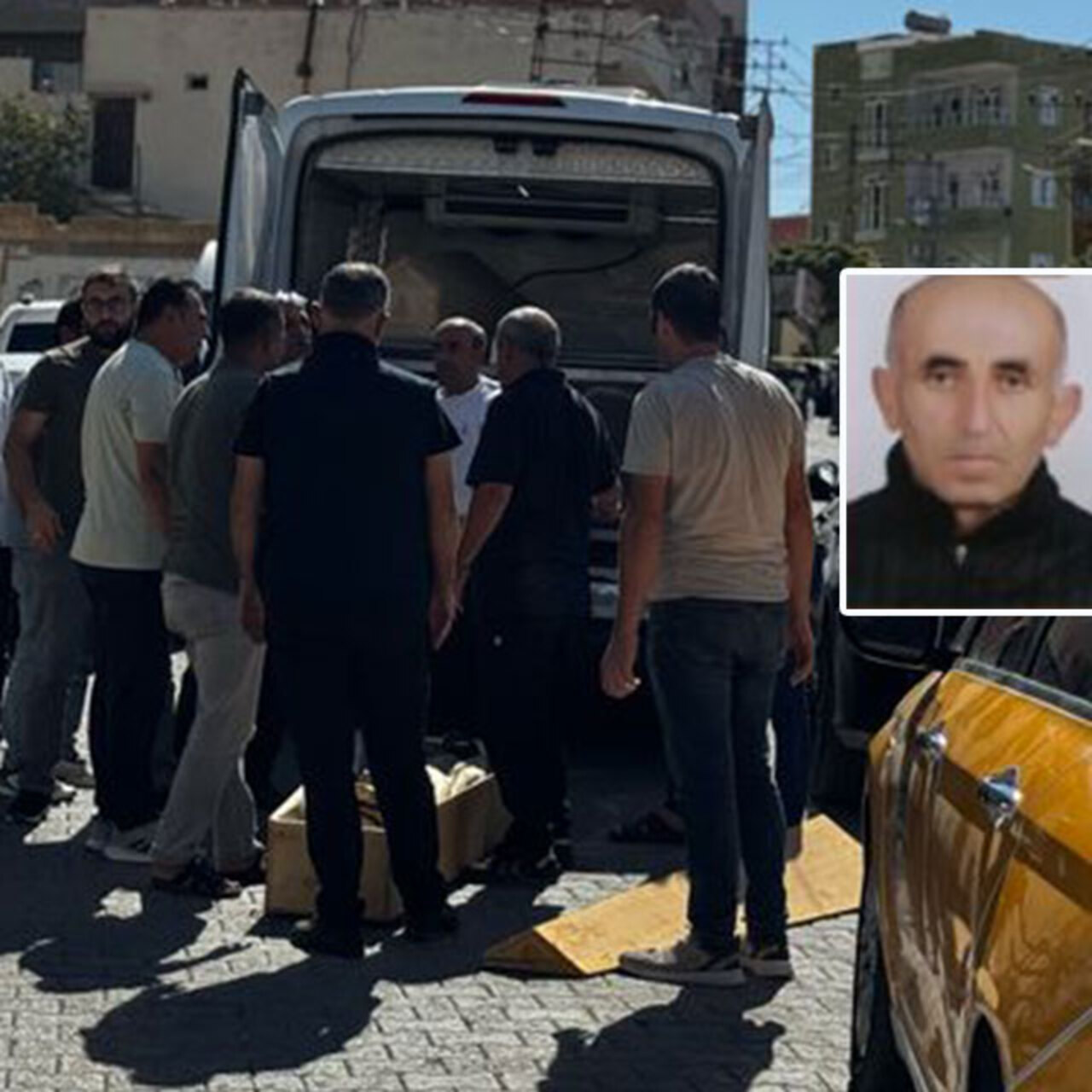 Tarafları ayırmaya çalıştı... Toz kavgası öldürdü!