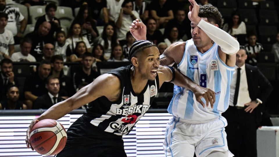 Beşiktaş galibiyetle başladı