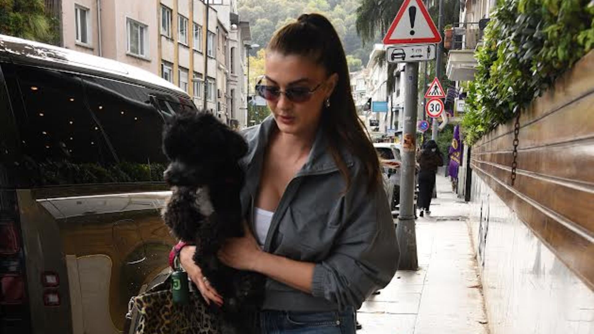 Burcu Özbek'in Yürek Burkan İtirafı: 'Her An Ülkeme Dönmek İstedim'