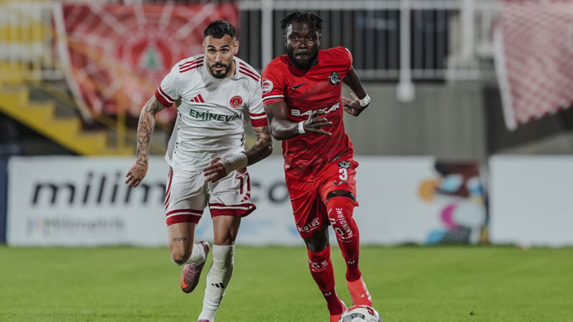 Ümraniyespor, Çorum FK'yi Son Dakikalarda Yakaladı: Sona Kalan 1-1'lik Dram!