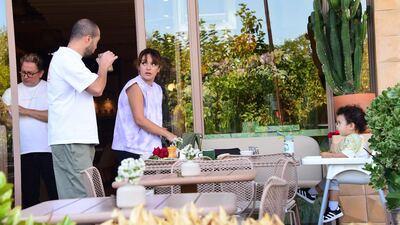 Eski eşler ayrılmıyor