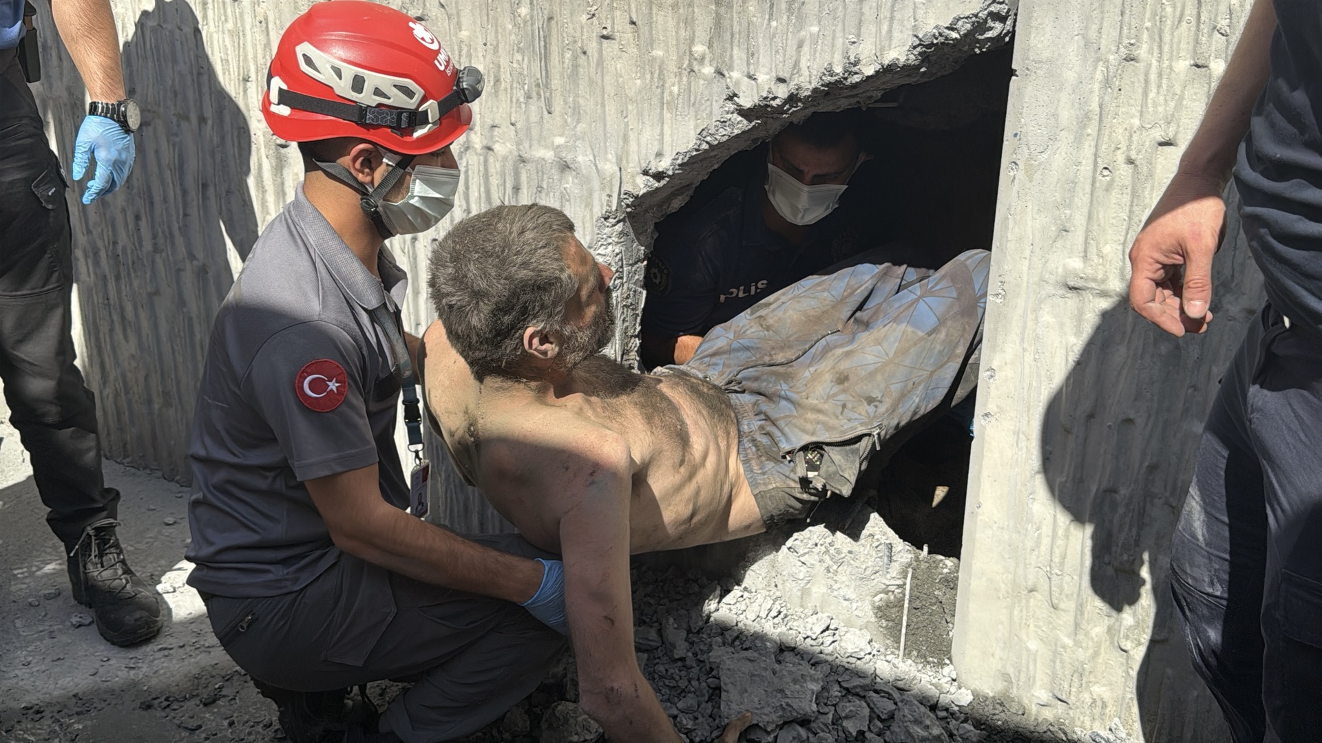 İstanbul'da İnanılmaz İddia: Tünelde Günlerce Mahsur Kaldı!