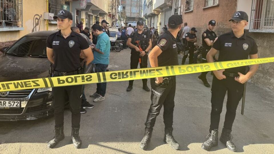 Yine kadın cinayeti! Karısını katletti!