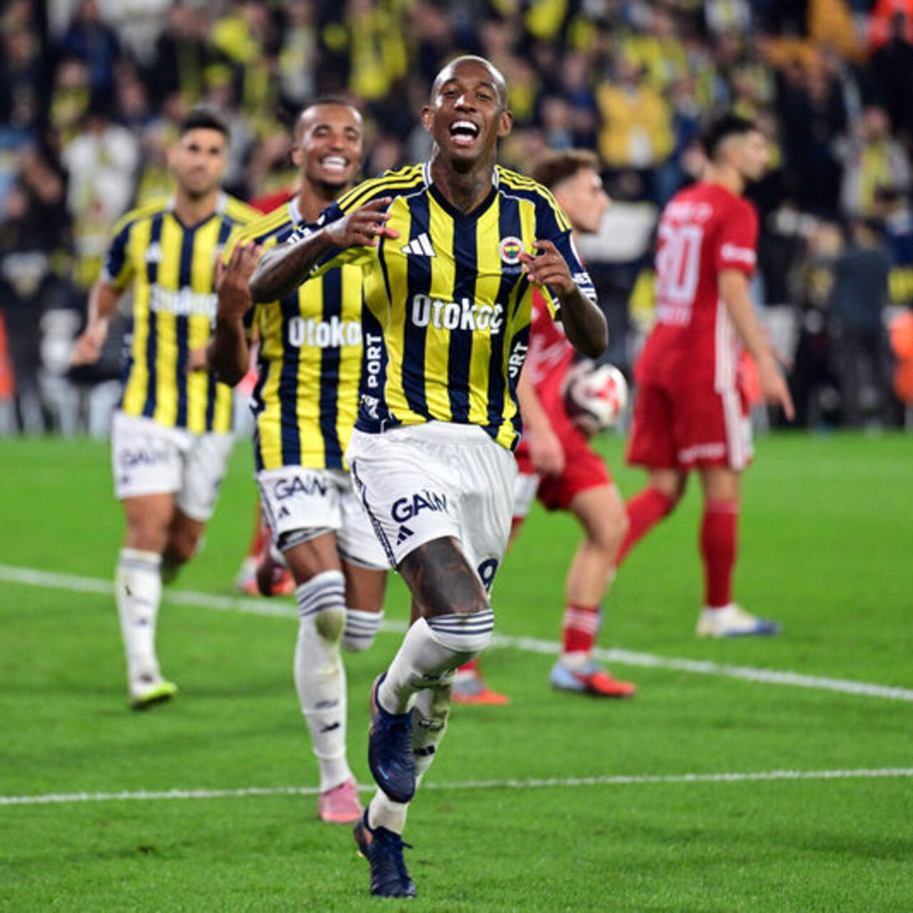 Talisca'ya önce tepki sonra destek!