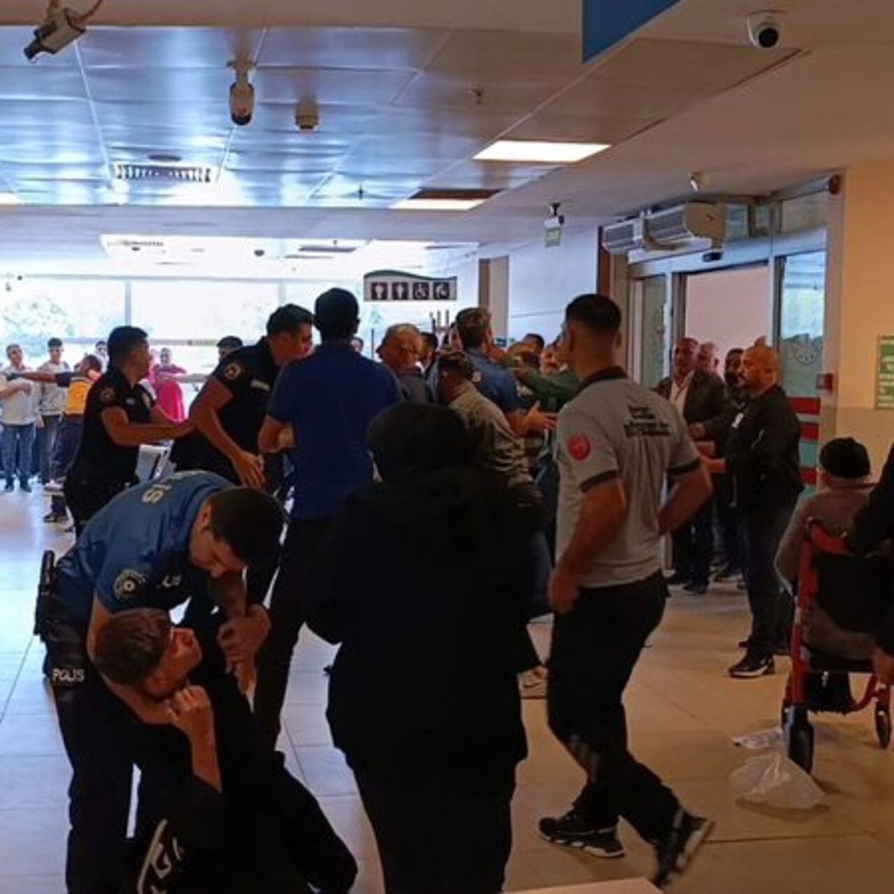 Bursa'da silahlı kavga: 1 ölü, 2 yaralı, 10 gözaltı