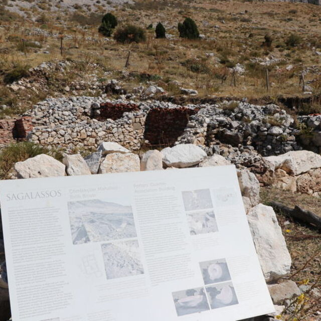 Sagalassos'ta dernek binası gün yüzüne çıktı