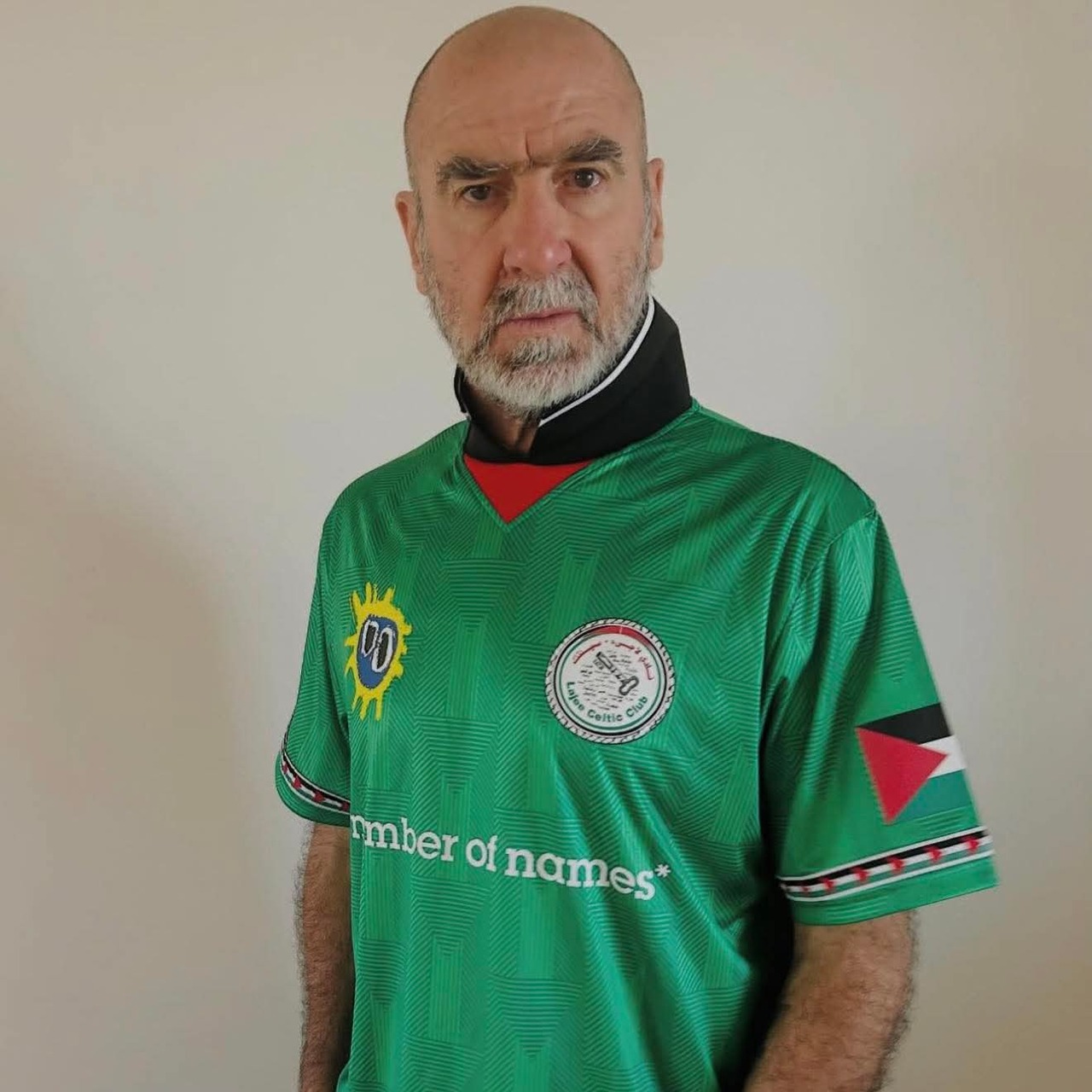 Eric Cantona'dan Filistin'e destek forması