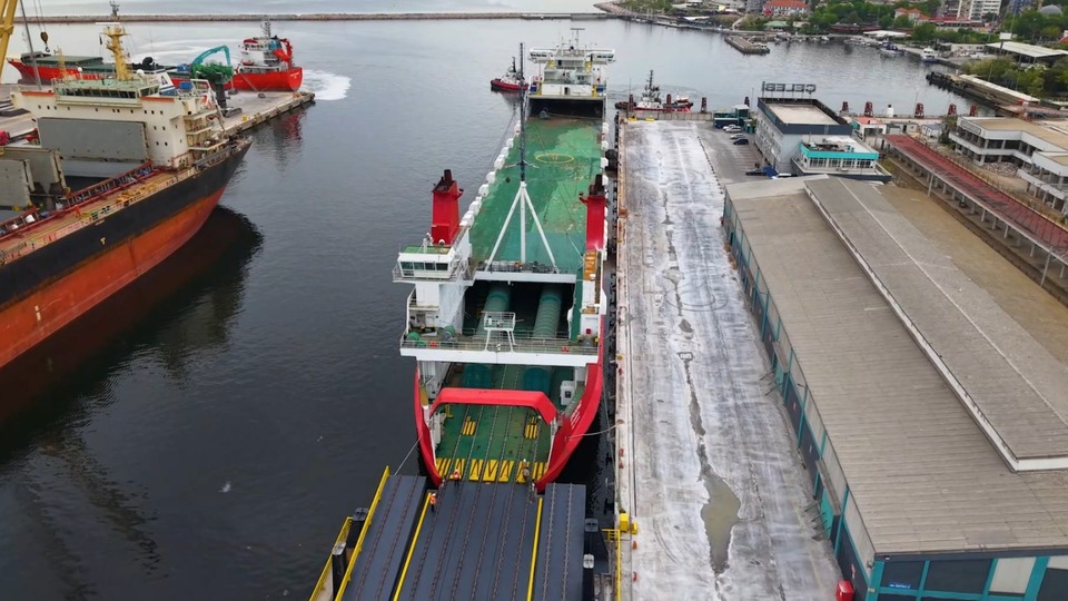 Denizlerde gemi-ray taşımacılığı
