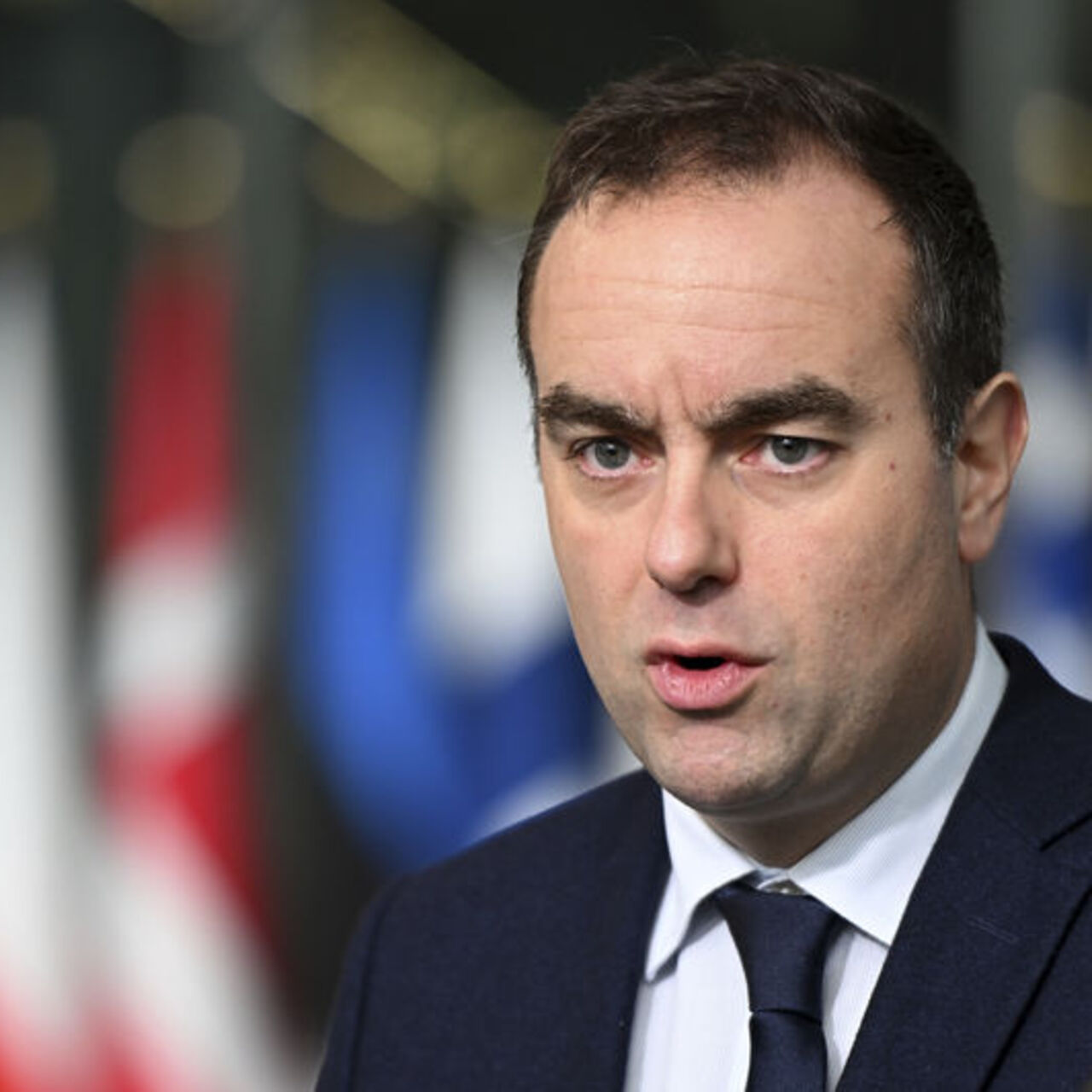 Fransız başbakana 'sahte diploma' şikayeti