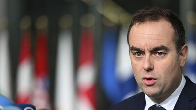 Fransız başbakana 'sahte diploma' şikayeti