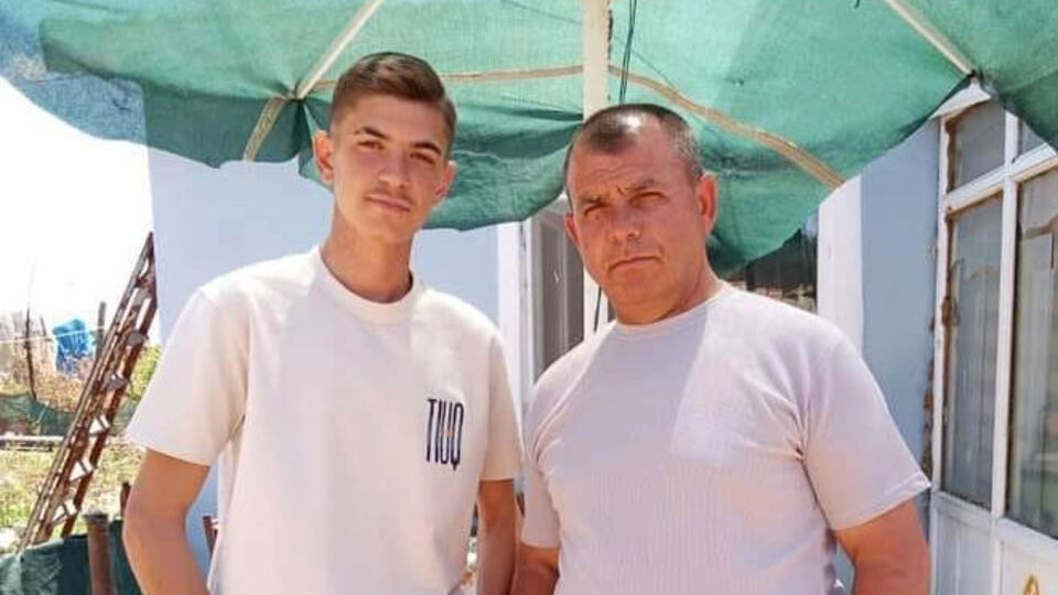 Husumetlilerini öldüren baba-oğul tutuklandı