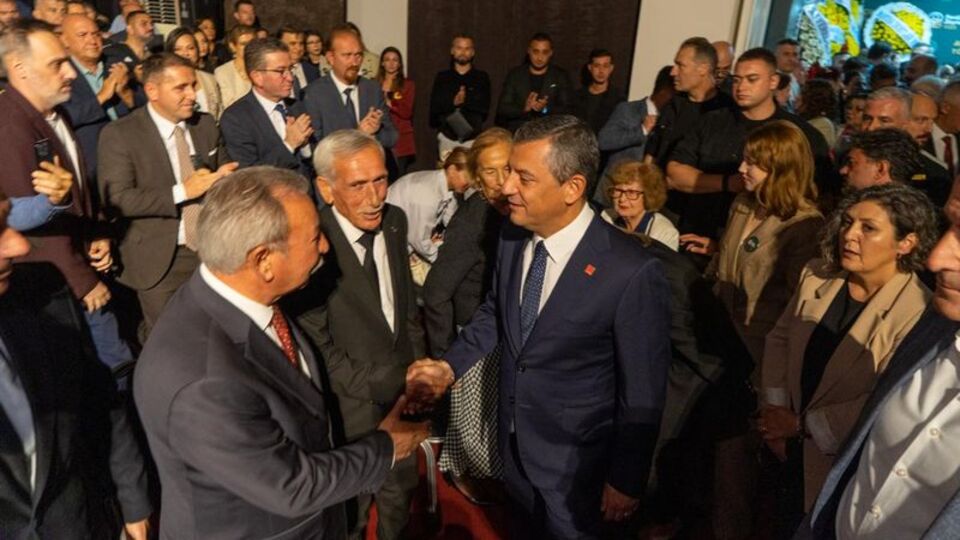 Özel, Ferdi Zeyrek Vakfı'nın açılışında konuştu