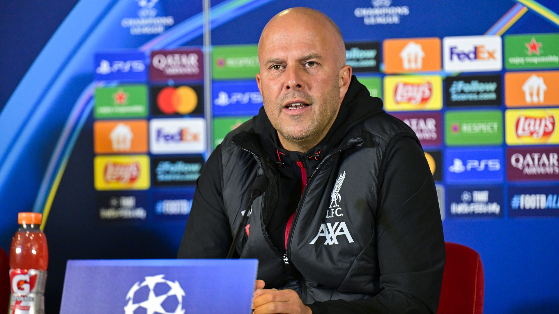 Arne Slot'tan Galatasaray İtirafı: 'Bizim İçin Zorlu Bir Rakip Olacak'