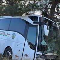 Otobüsle çarpıştı! Otomobildeki herkes hayatını kaybetti!