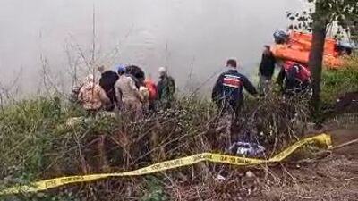 Kayıp 3 çocuk annesinin ayakkabısı ve telefonu bulundu! Korkutan bekleyiş!