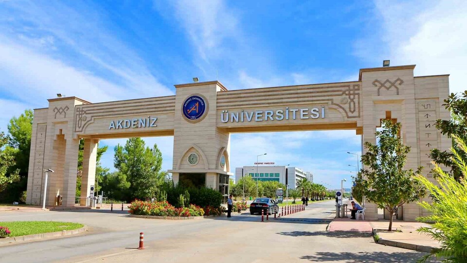 Akdeniz Üniversitesi nerede?