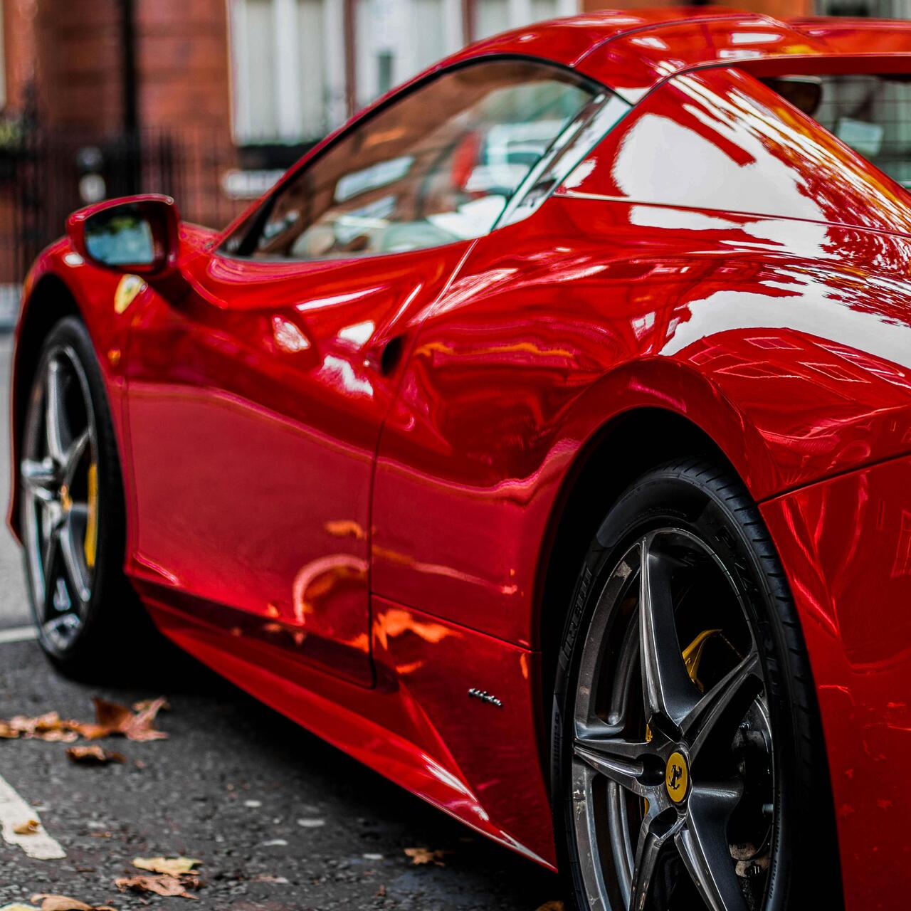 Maliye 'T' plakalı Ferrarilerin peşinde