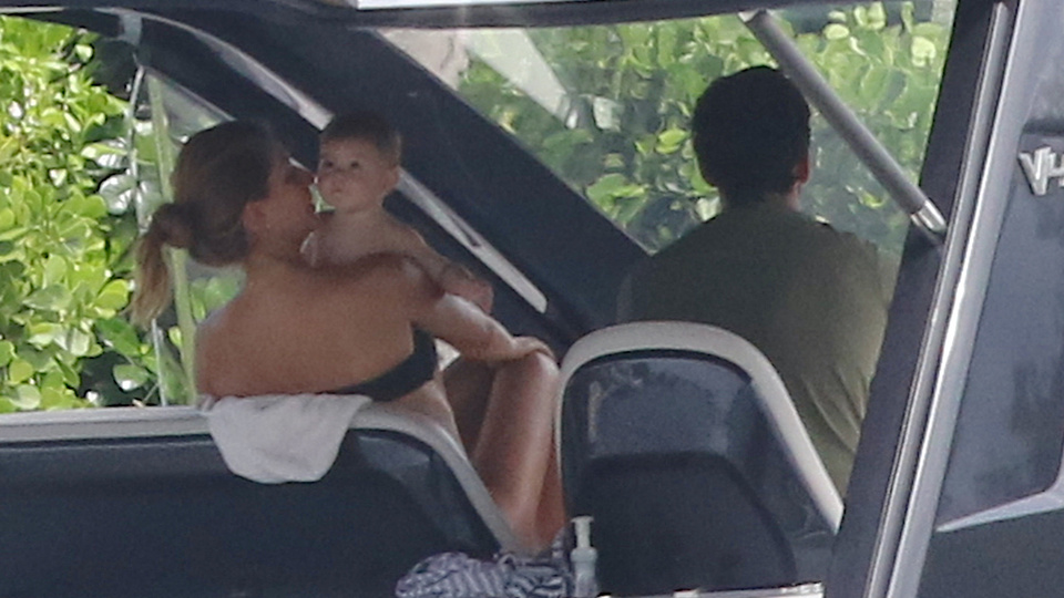 Bebeğinin yüzü ilk kez görüldü