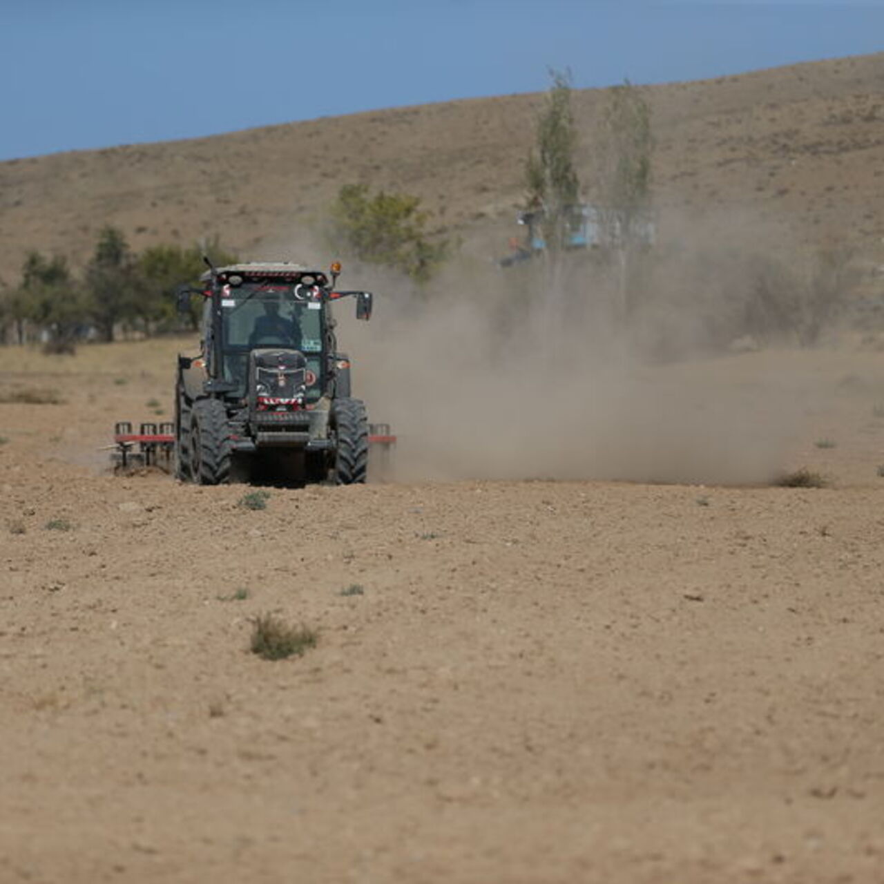 Niğde'de kuraklık ekim takvimini geciktiriyor