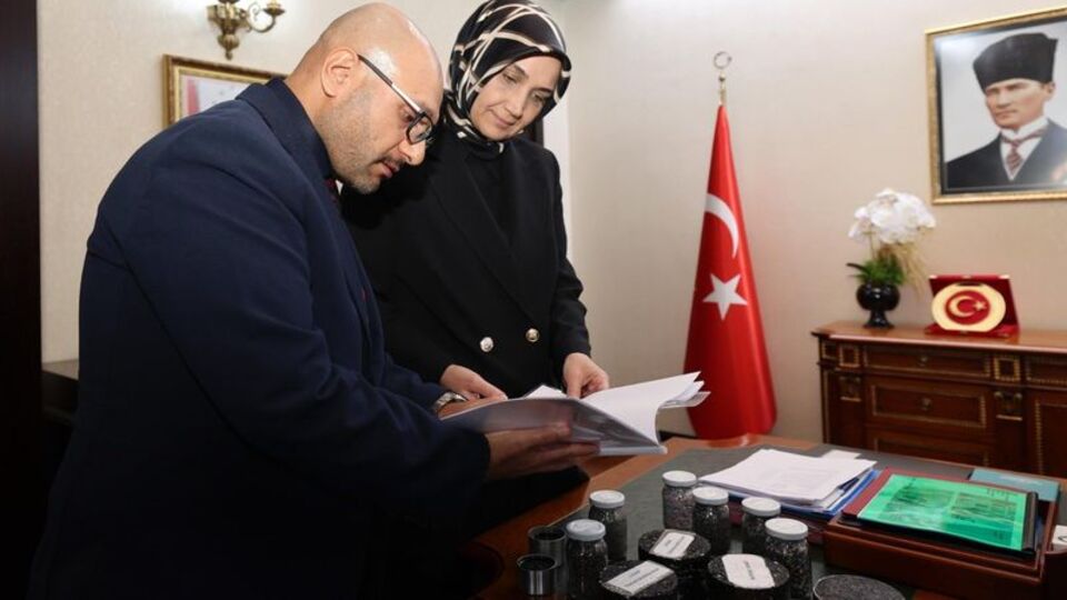 Afyonkarahisar'da "plastik atıktan asfalt"