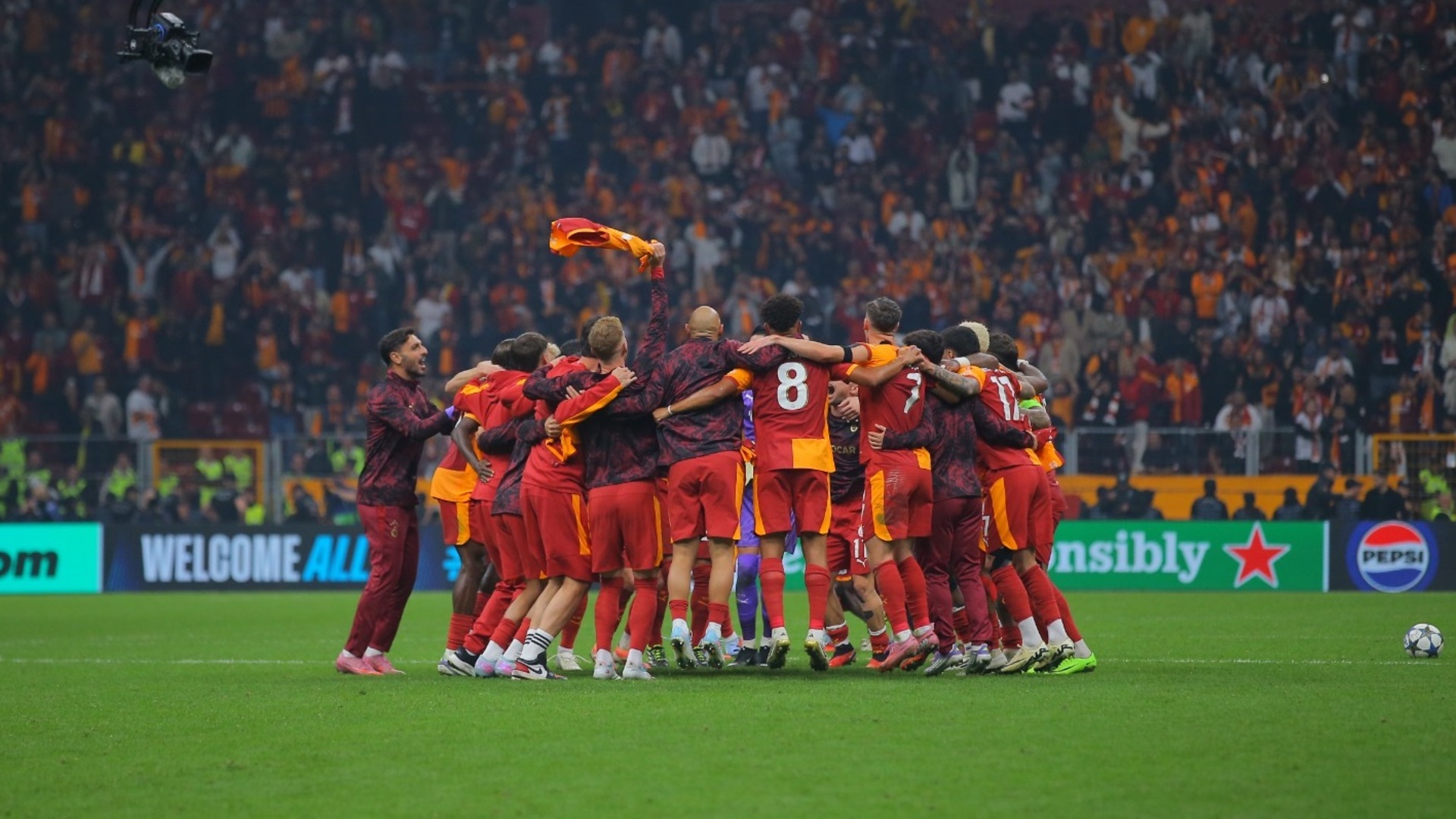 Liverpool'u Deviren Galatasaray'ın Gizli Kahramanları! İşte O Muhteşem Zaferin Bilinmeyen Detayları