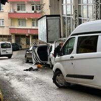 17 yaşındaki genç ruhsatsız silahını çekti! Sokakta babasını öldürdü!