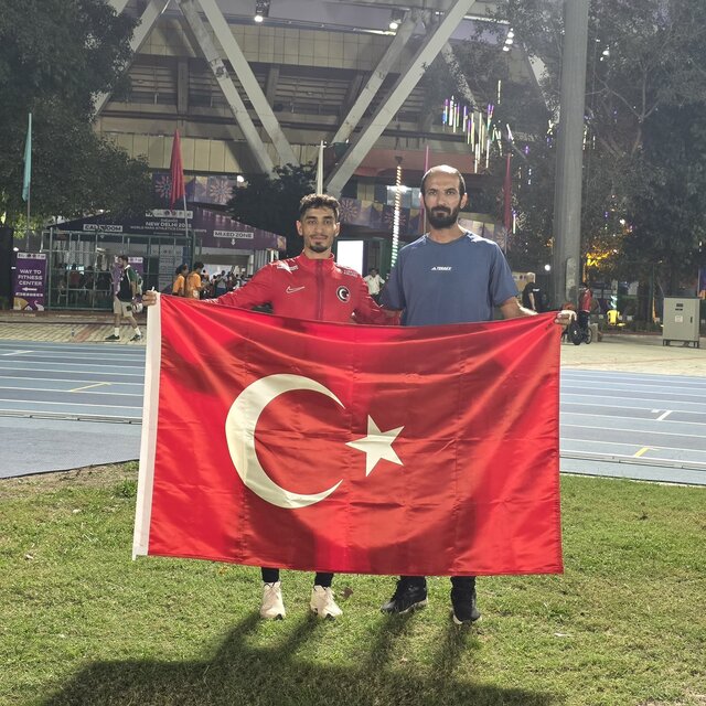 Mehmet Emin Eğilmez'den bronz madalya!