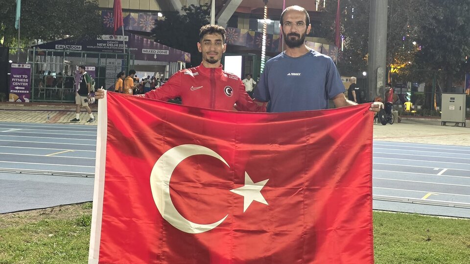 Mehmet Emin Eğilmez'den bronz madalya!