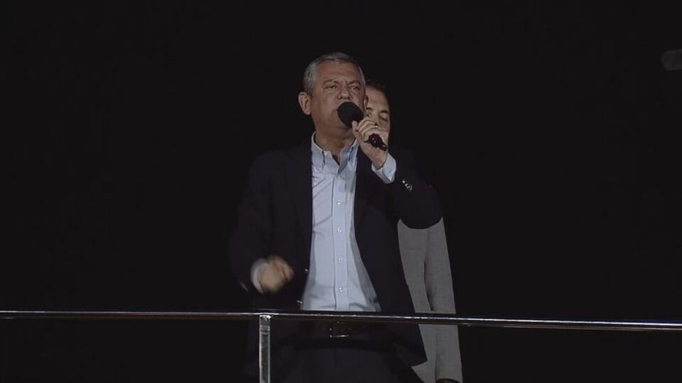 Özgür Özel, Küçükçekmece'de konuştu