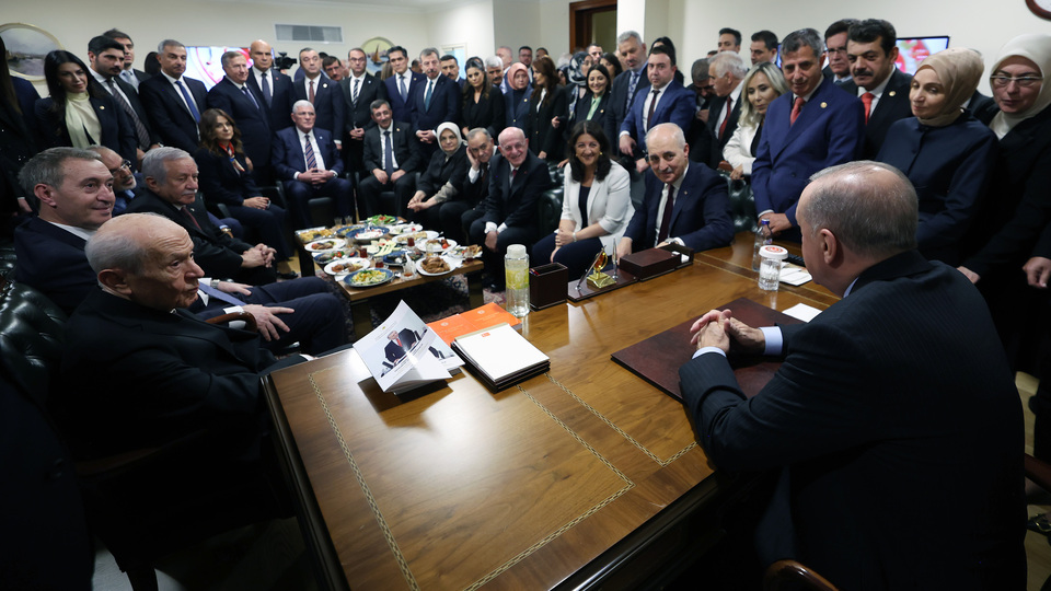 Cumhurbaşkanı Erdoğan liderlerle görüştü