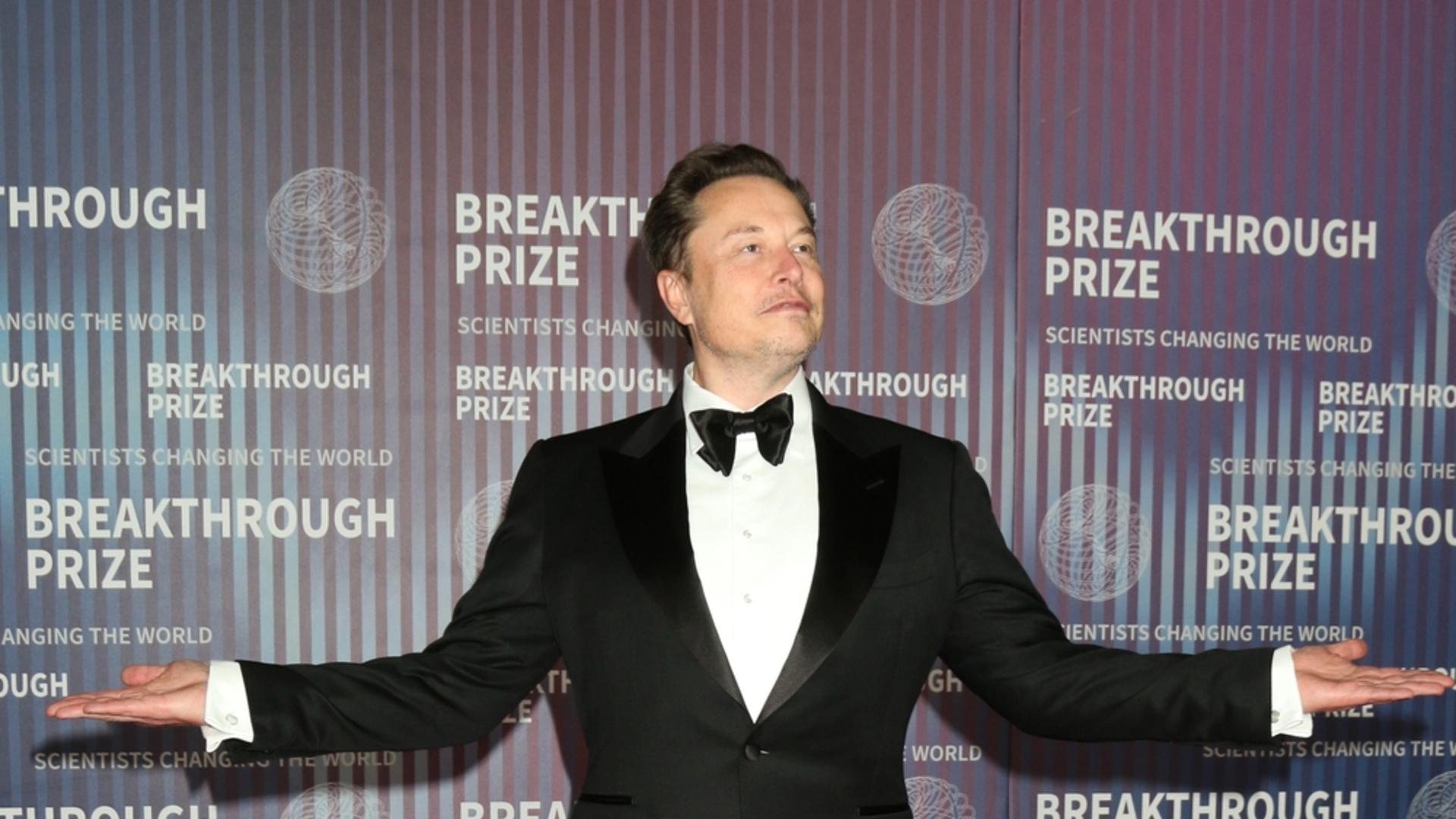 Elon Musk Tarihe Geçti: 500 Milyar Dolar Servet Bariyerini Aşan İlk İnsan!