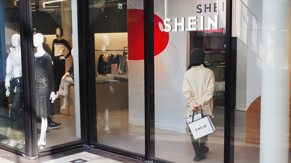 Çinli e-ticaret devi Fransa'da ilk mağazasını açacak