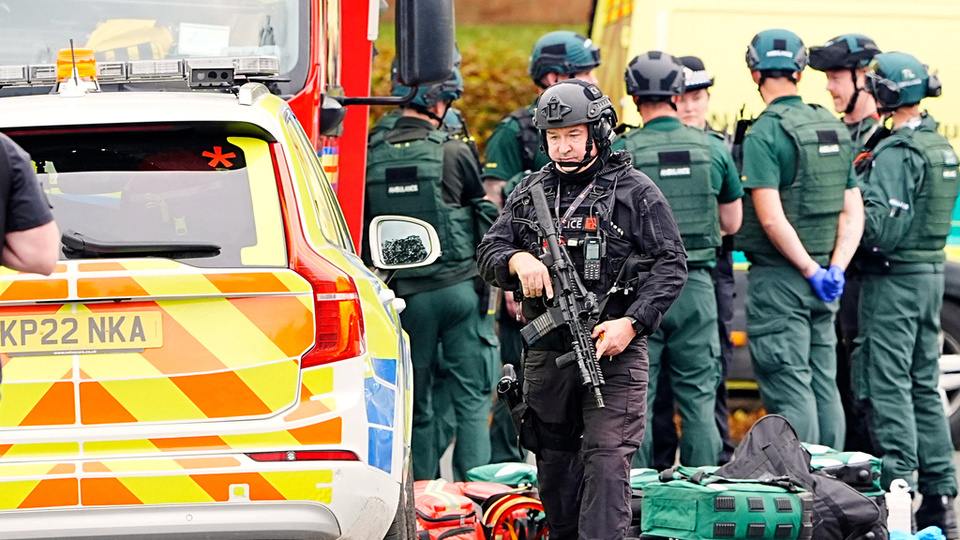 Manchester'da bıçaklı saldırı