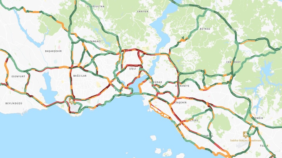 Depremin ardından trafik yoğunluğu!