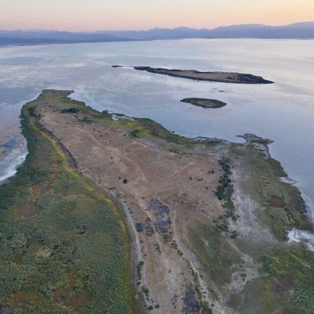 Beyşehir'de Kıstıfan Adası karayla birleşti
