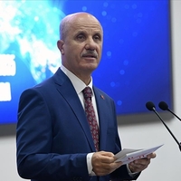 YÖK Başkanı Özvar: Staj uygulamalarını, iş yeri temelli mesleki eğitime dönüştüreceğiz