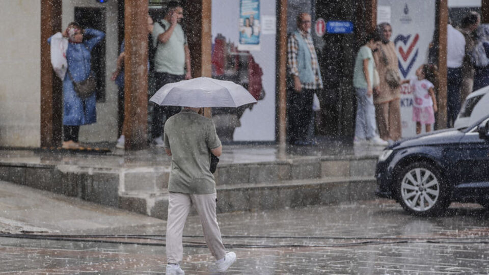 İstanbul'a sağanak ve lodos uyarısı!