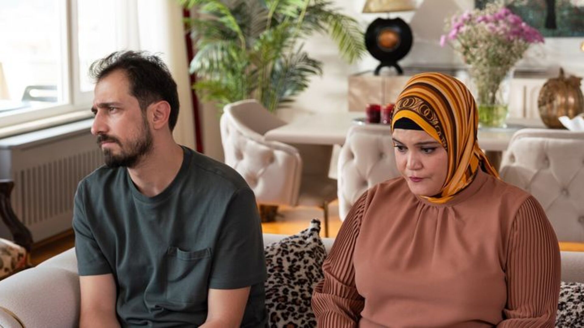 Kızılcık Şerbeti canlı izle: Show TV Kızılcık Şerbeti 107.bölüm tamamı full tamamı hemen izle