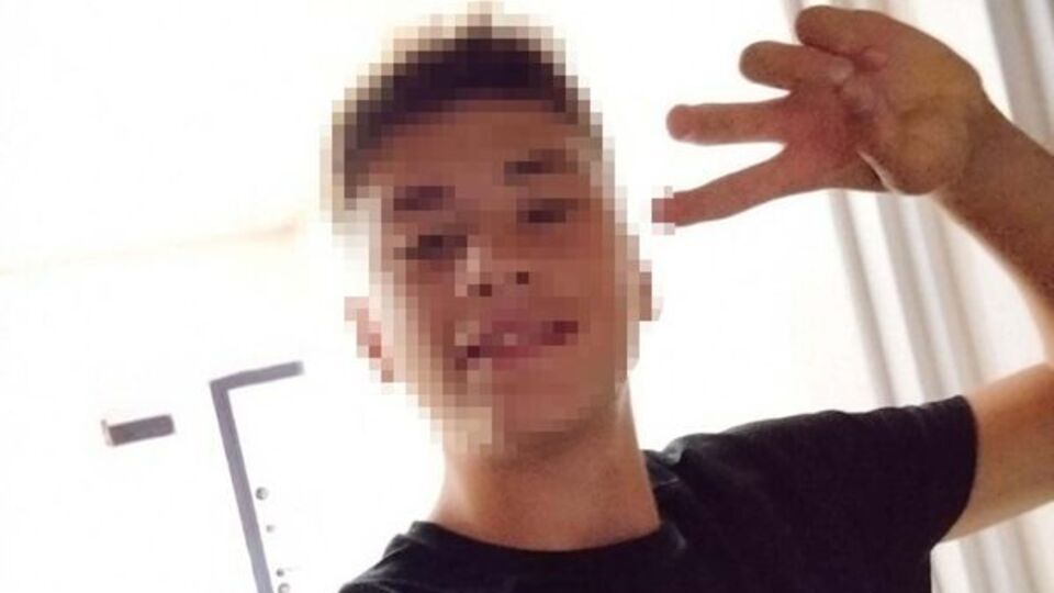 Akran dehşetinde açığa alındılar