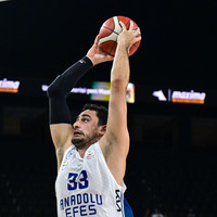 Anadolu Efes, Karadağ'da kayıp!