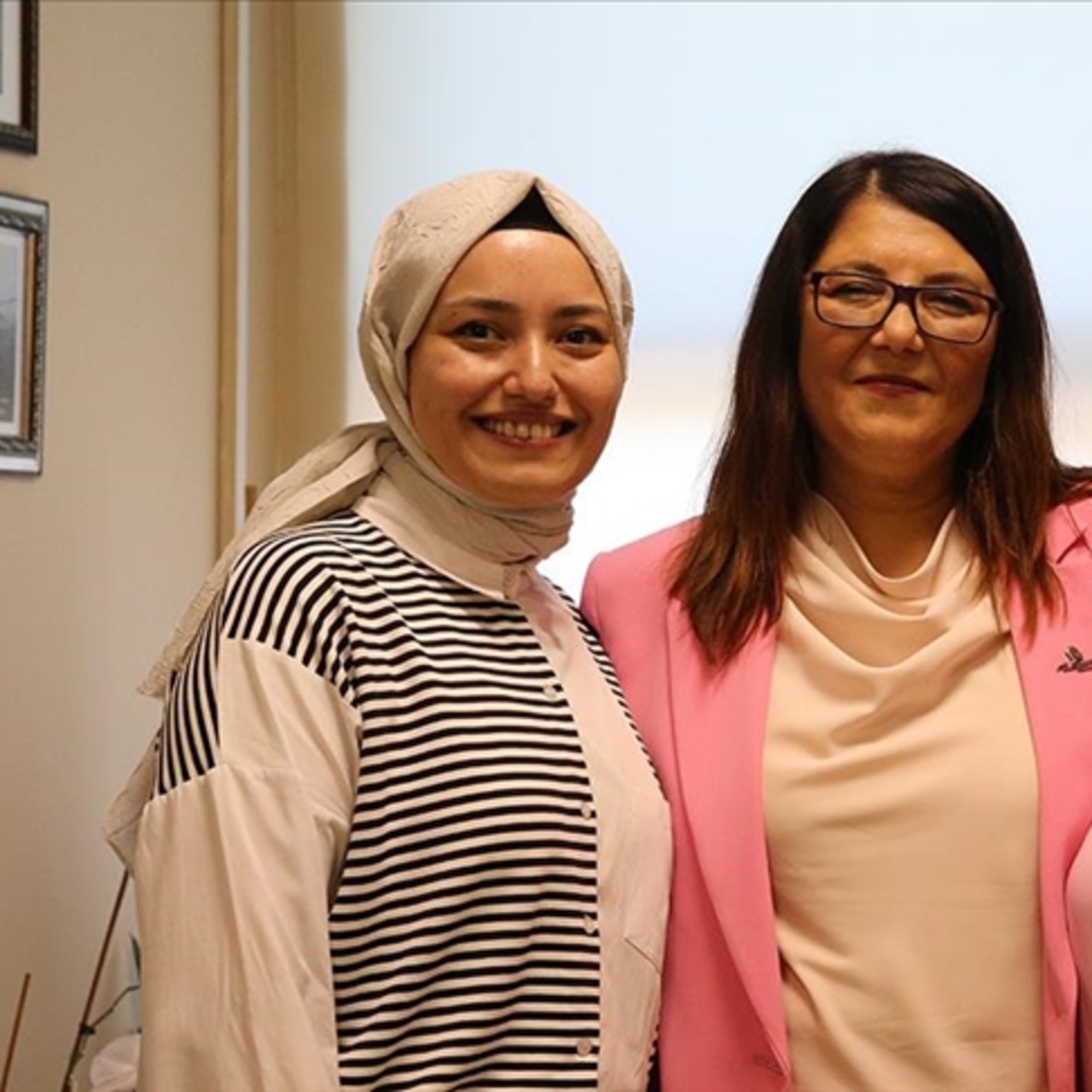 Kanseri yendi, şimdi o kadınlara destek oluyor