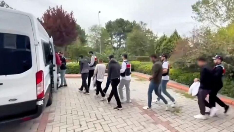 Siber dolandırıcılık operasyonu: 12 gözaltı