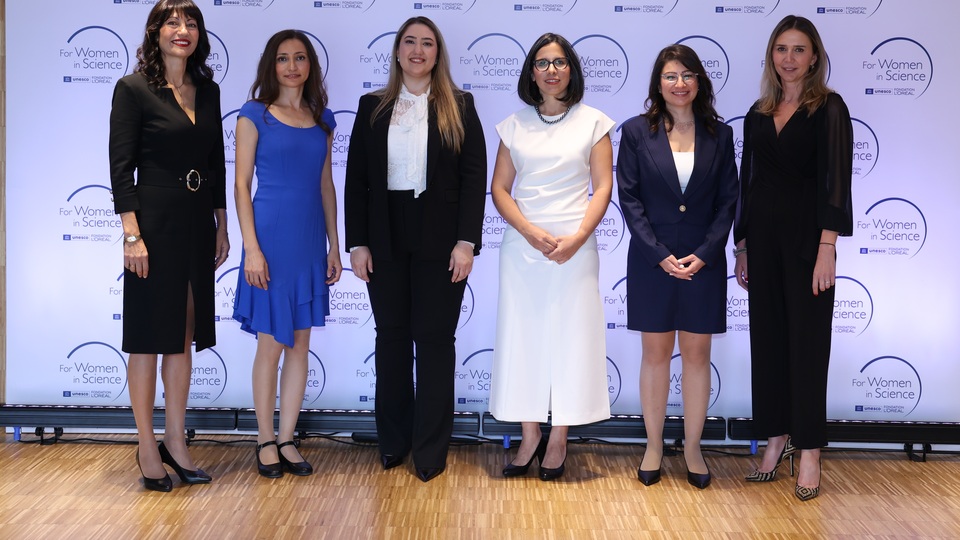 L'Oréal Türkiye'nin bilim kadınlarına desteği sürüyor