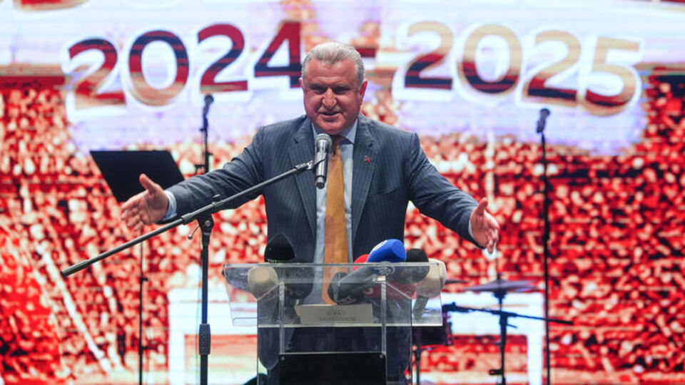 "Gençlere yatırımlar yapmaya devam ediyoruz"